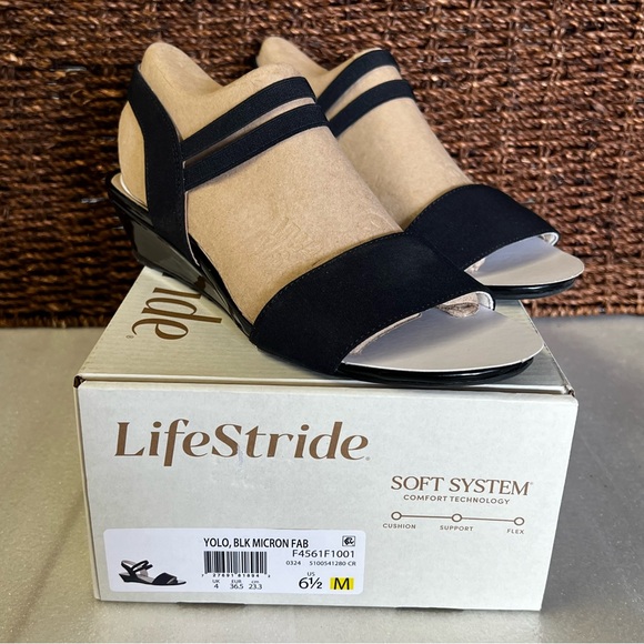 Life Stride Black YOLO Low Wedge Sandals Size 6.5 - Picture 1 of 10